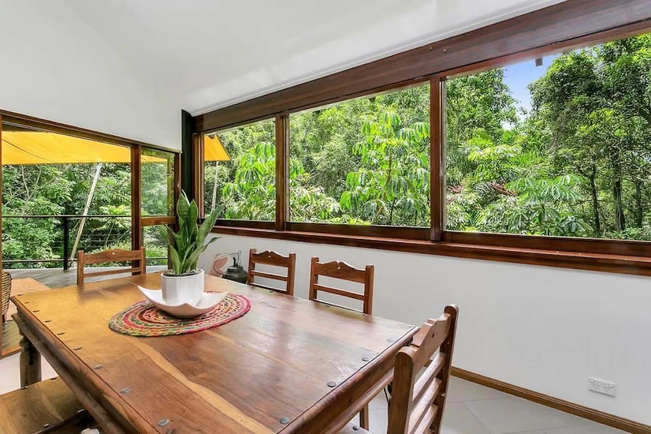 The Secret Treehouse Hotel Cairns Campsite