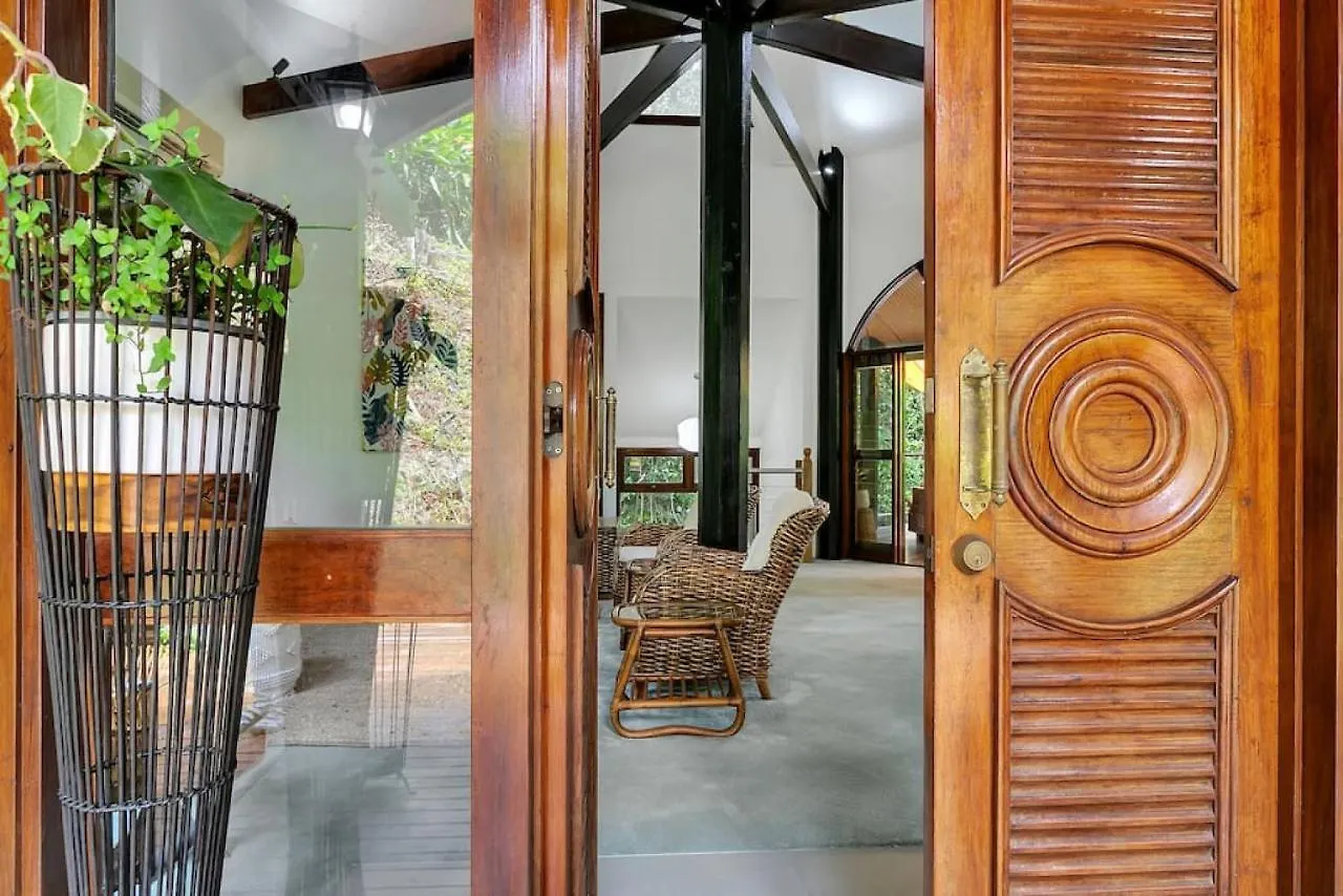 The Secret Treehouse Hotel Cairns